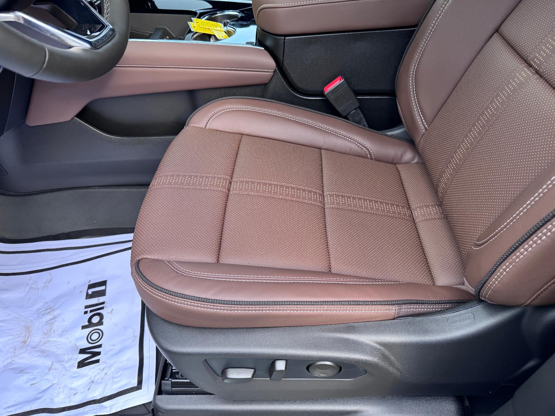2026 Chevrolet Tahoe HIGH COUNTRY / 6.2 LITER V8 / DELUXE PCKG / PANO SUNROOF / SUPER CRUISE