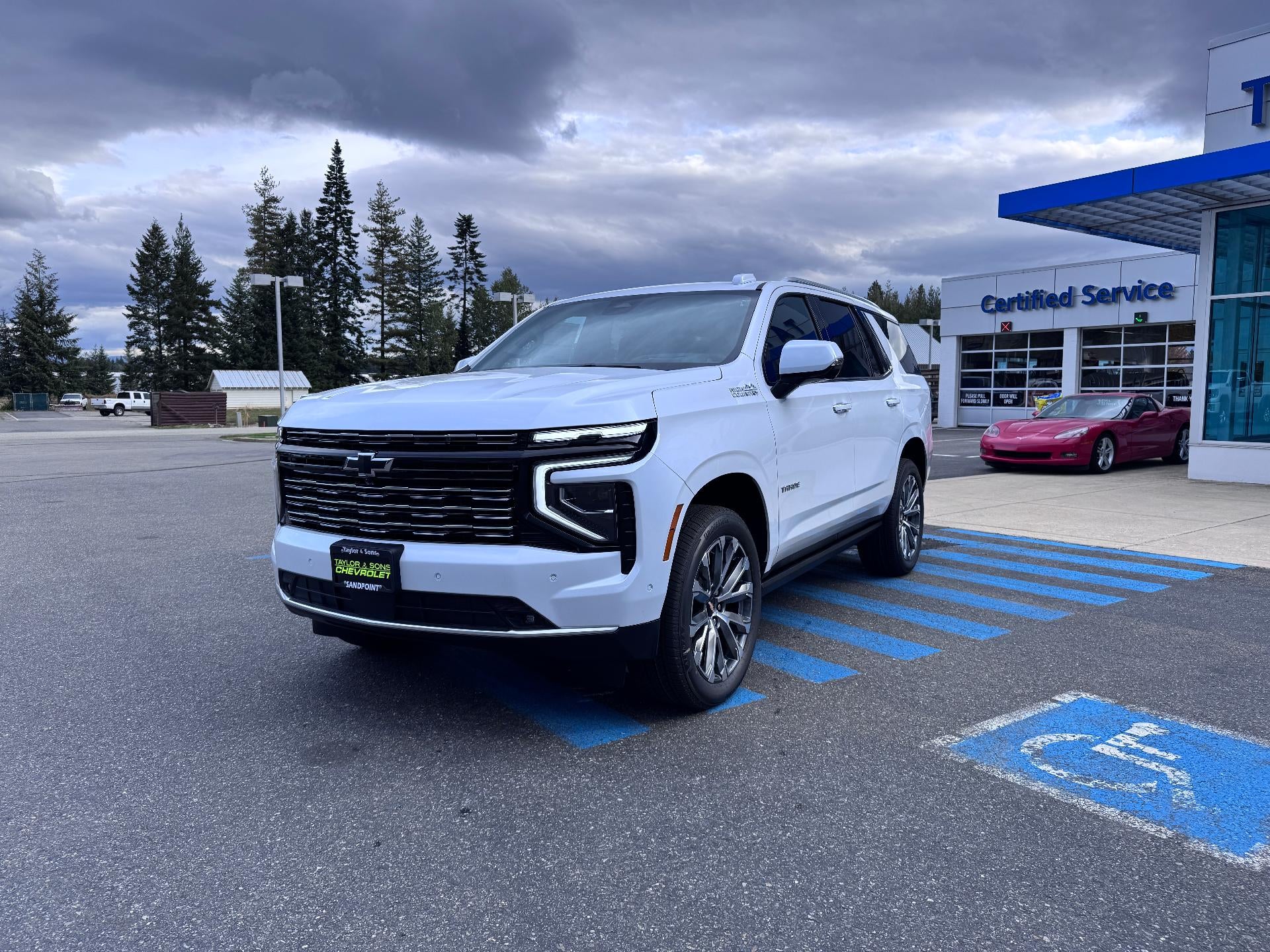 2026 Chevrolet Tahoe HIGH COUNTRY / 6.2 LITER V8 / DELUXE PCKG / PANO SUNROOF / SUPER CRUISE