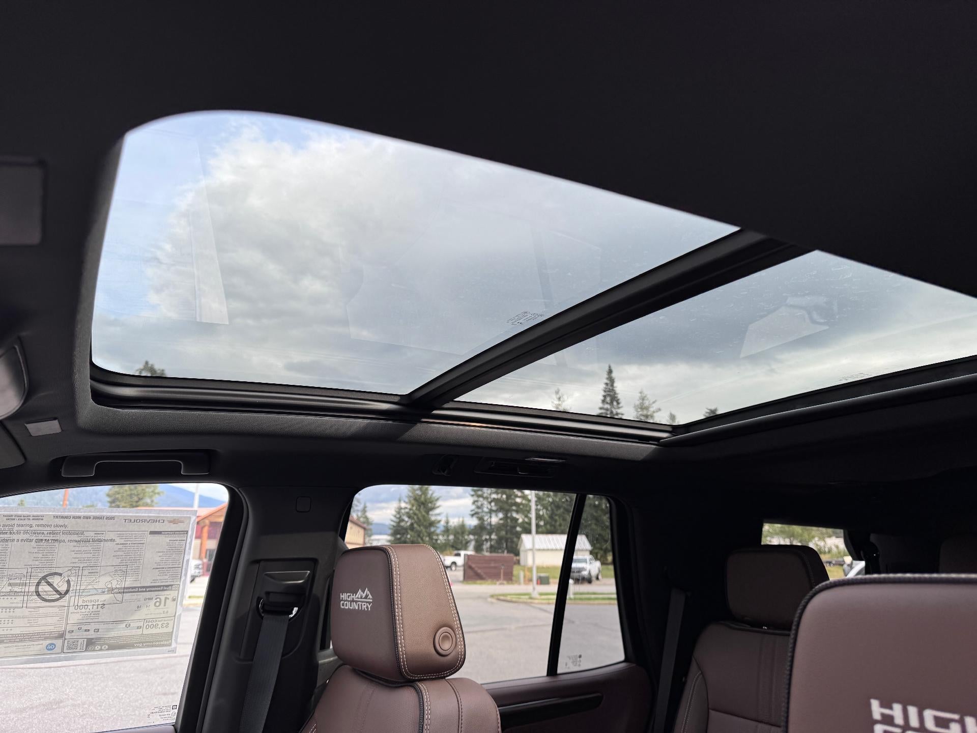 2026 Chevrolet Tahoe HIGH COUNTRY / 6.2 LITER V8 / DELUXE PCKG / PANO SUNROOF / SUPER CRUISE