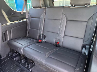 2024 Chevrolet Suburban PREMIER / 6.2 LITER V8 / PREMIUM PCKG / PANO SUNROOF / 1 OWNER / 17K MILES