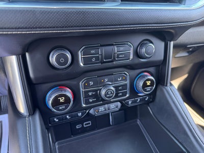 2024 Chevrolet Suburban PREMIER / 6.2 LITER V8 / PREMIUM PCKG / PANO SUNROOF / 1 OWNER / 17K MILES