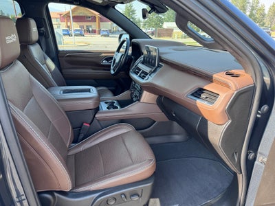 2021 Chevrolet Suburban HIGH COUNTRY / 6.2 LITER V8 / ADAPTIVE CRUISE / MAX TOW PCKG / 1 OWNER TRADE