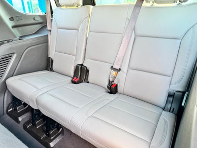 2022 Chevrolet Tahoe Z71 OFF ROAD / 5.3 LITER V8 / PANO SUNROOF / MAX TOW / LUXURY PCKG / LOCAL TRADE