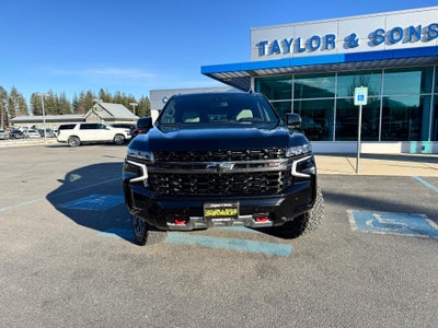 2022 Chevrolet Tahoe Z71 OFF ROAD / 5.3 LITER V8 / PANO SUNROOF / MAX TOW / LUXURY PCKG / LOCAL TRADE