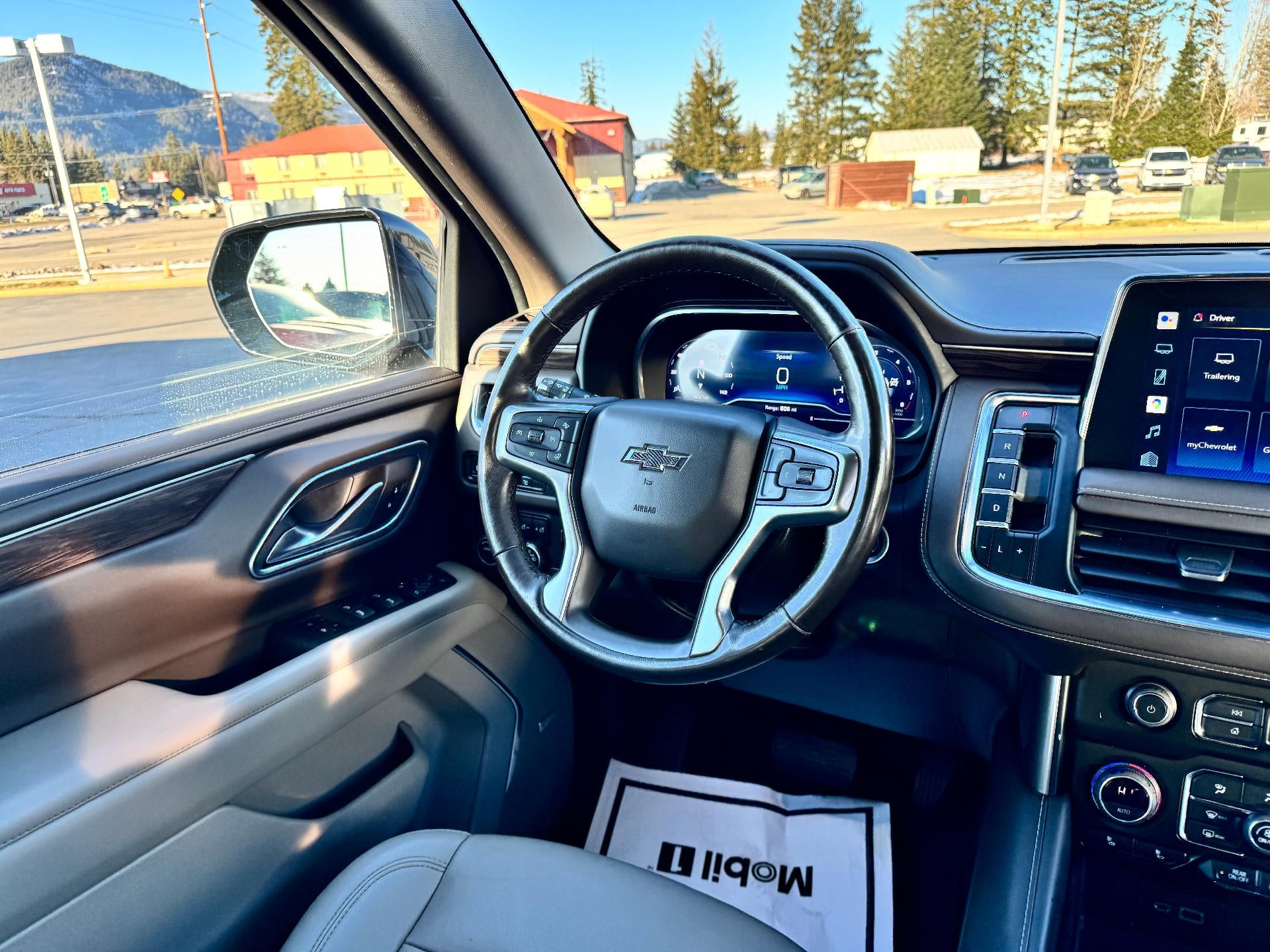 2022 Chevrolet Tahoe Z71 OFF ROAD / 5.3 LITER V8 / PANO SUNROOF / MAX TOW / LUXURY PCKG / LOCAL TRADE