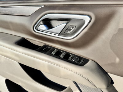 2022 Chevrolet Tahoe Z71 OFF ROAD / 5.3 LITER V8 / PANO SUNROOF / MAX TOW / LUXURY PCKG / LOCAL TRADE