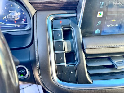 2022 Chevrolet Tahoe Z71 OFF ROAD / 5.3 LITER V8 / PANO SUNROOF / MAX TOW / LUXURY PCKG / LOCAL TRADE