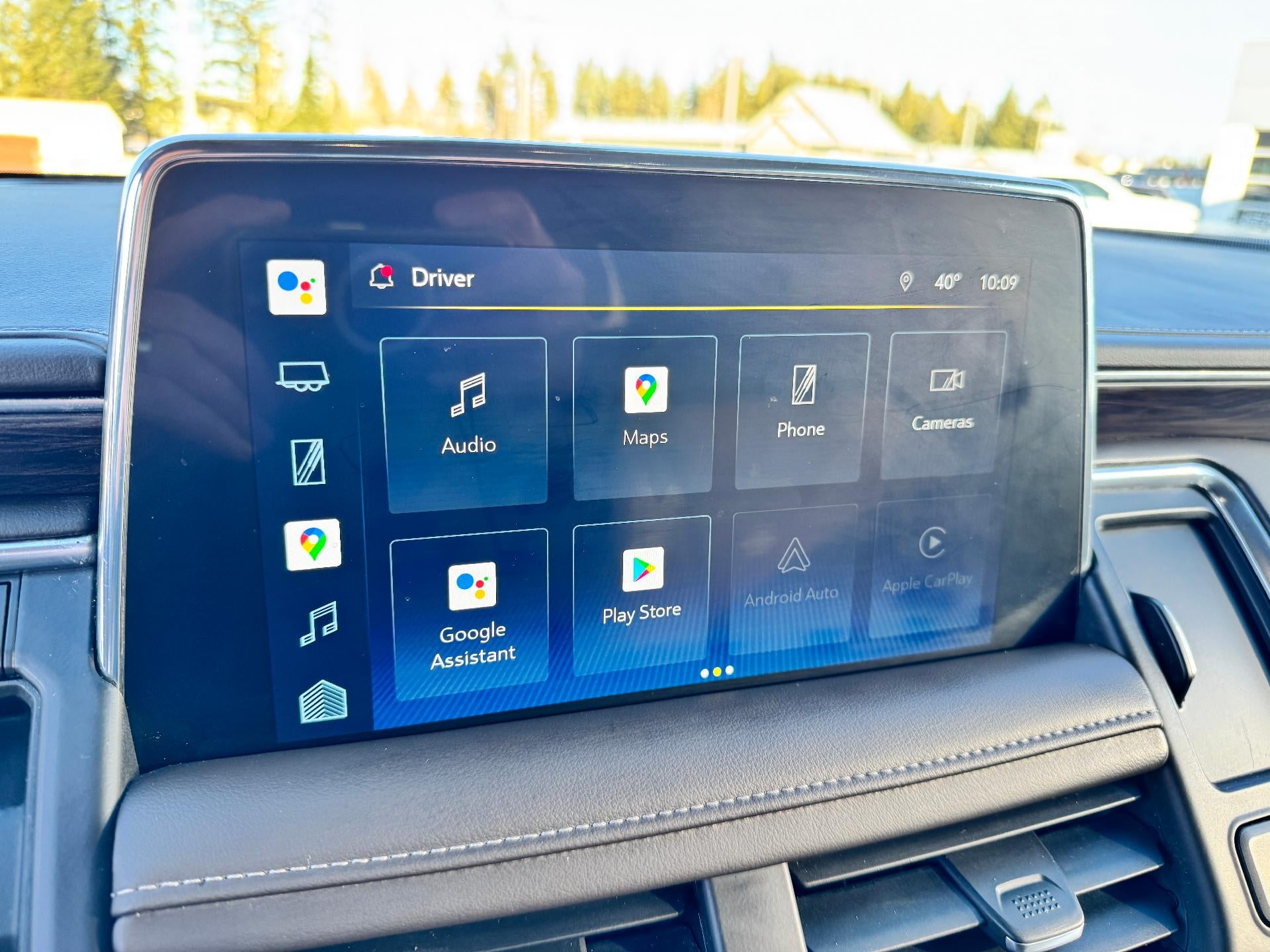 2022 Chevrolet Tahoe Z71 OFF ROAD / 5.3 LITER V8 / PANO SUNROOF / MAX TOW / LUXURY PCKG / LOCAL TRADE