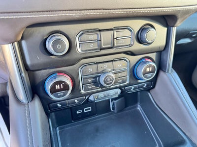 2022 Chevrolet Tahoe Z71 OFF ROAD / 5.3 LITER V8 / PANO SUNROOF / MAX TOW / LUXURY PCKG / LOCAL TRADE