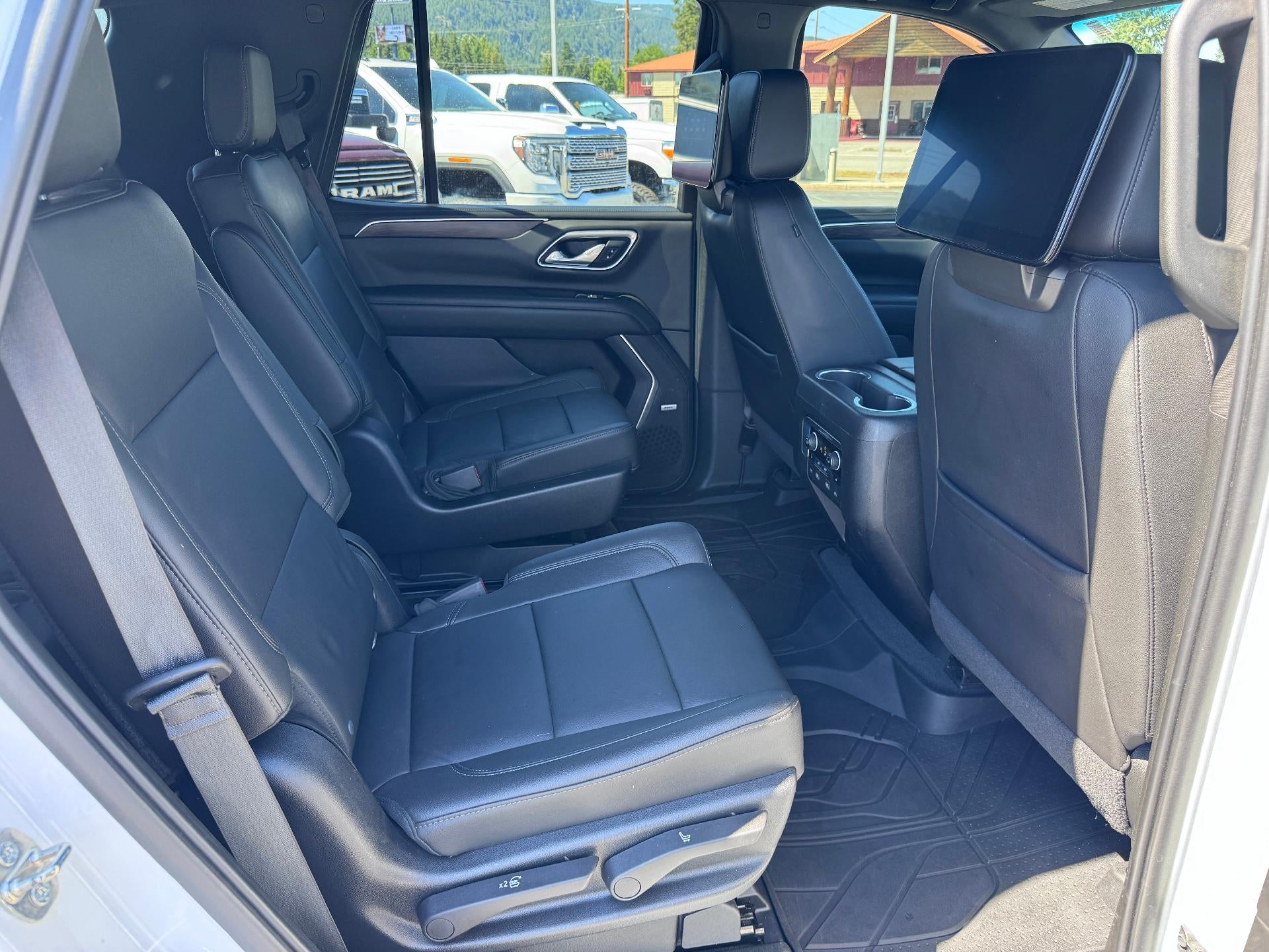 2021 Chevrolet Tahoe Z71 OFF ROAD / 5.3 LITER V8 / LUXURY PCKG / PANO SUNROOF / MAX TOW / 60K MILES
