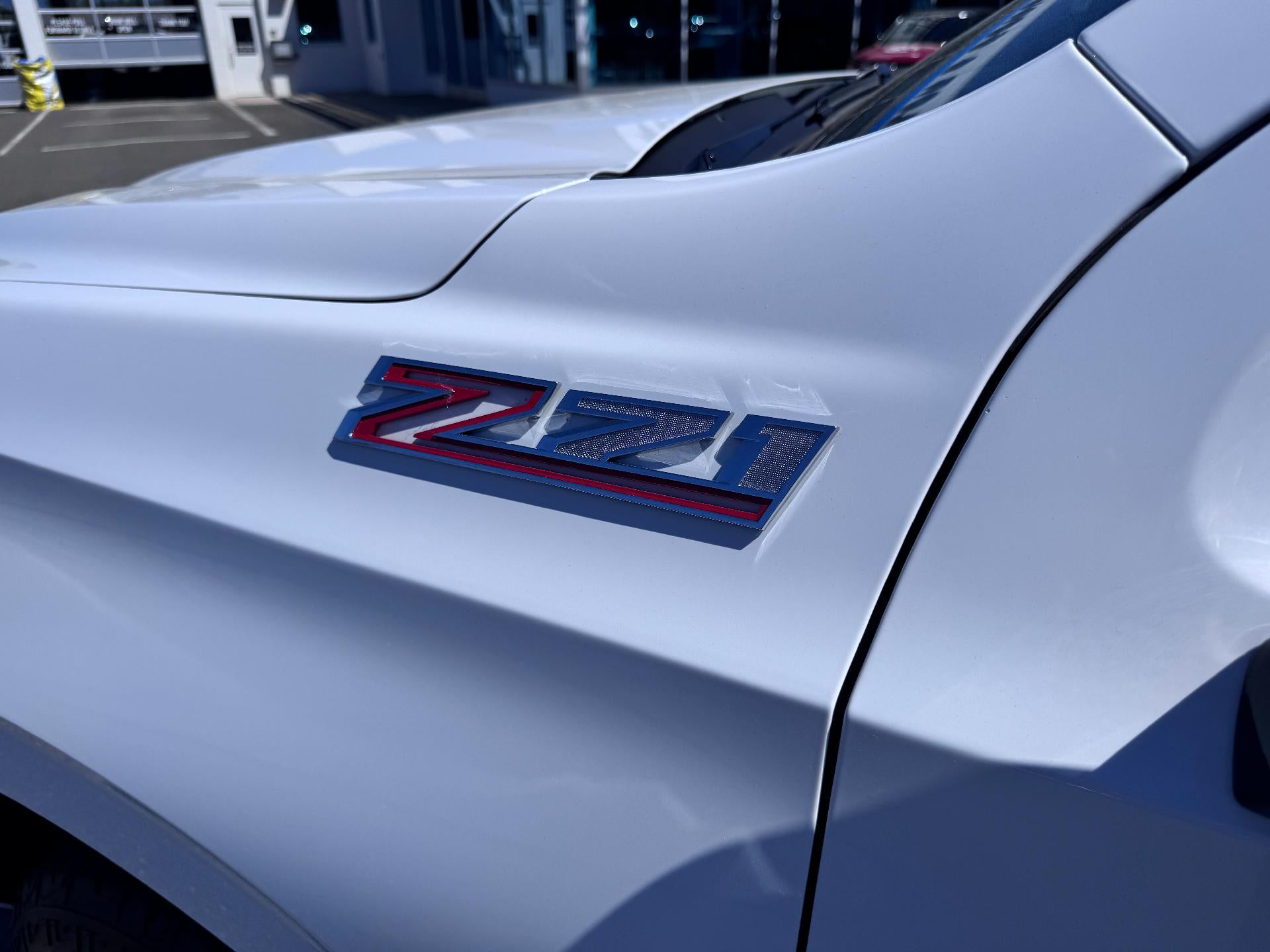 2021 Chevrolet Tahoe Z71 OFF ROAD / 5.3 LITER V8 / LUXURY PCKG / PANO SUNROOF / MAX TOW / 60K MILES