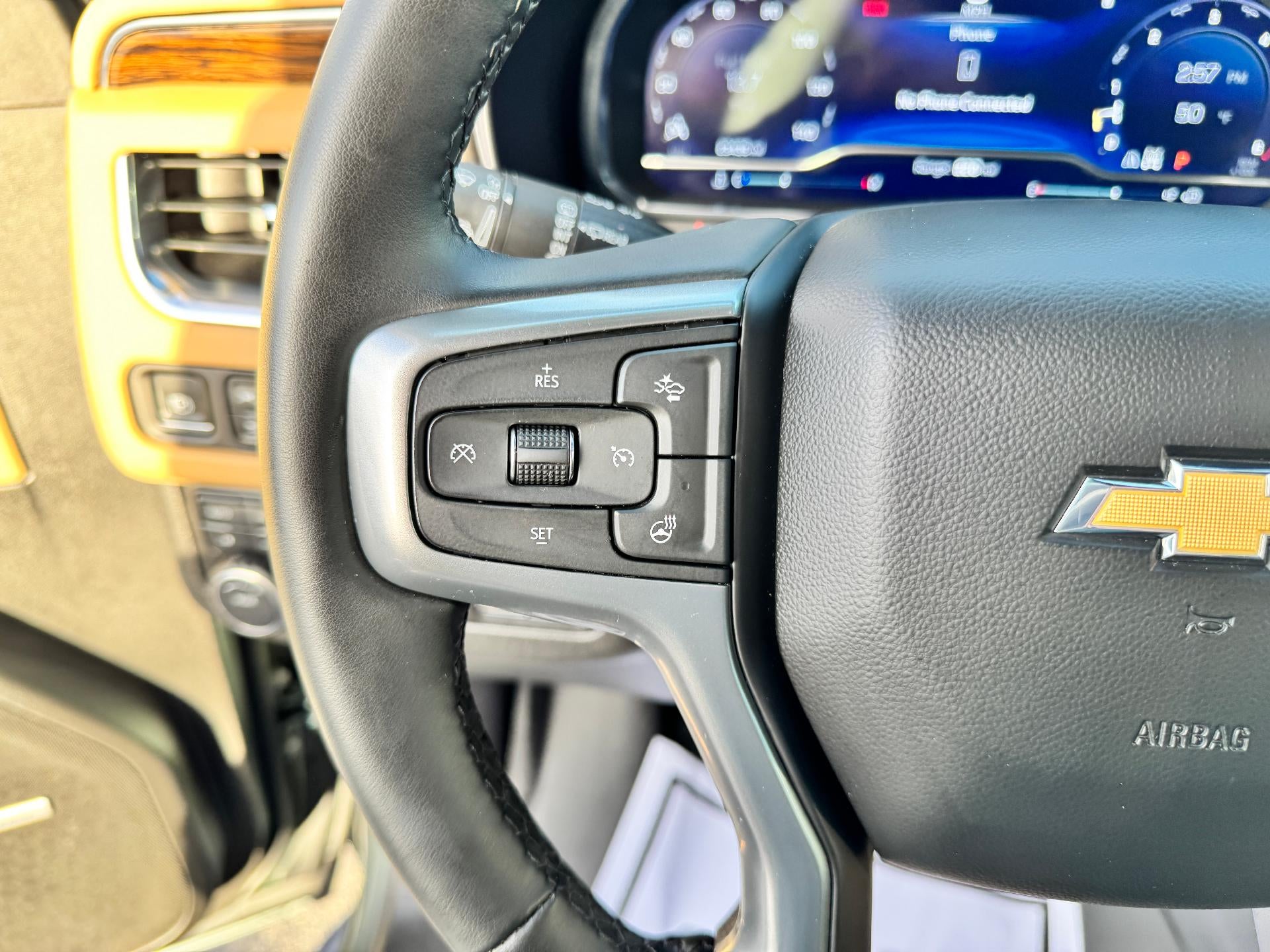 2024 Chevrolet Tahoe PREMIER / 6.2 LITER V8 / MAX TOW PCKG / SURROUND VISION / 1 OWNER / 23K MILES