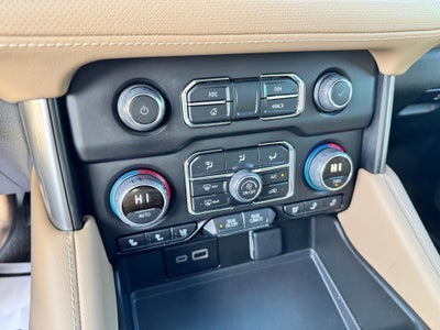 2024 Chevrolet Tahoe PREMIER / 6.2 LITER V8 / MAX TOW PCKG / SURROUND VISION / 1 OWNER / 23K MILES