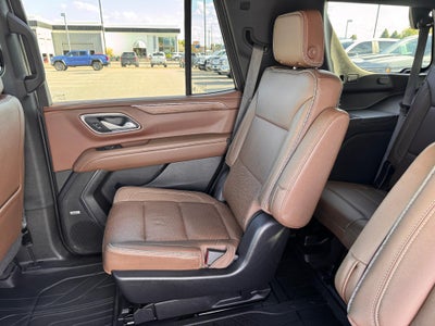 2023 Chevrolet Tahoe HIGH COUNTRY / 6.2 LITER V8 / PANO SUNROOF / 1 OWNER / LOCAL TRADE