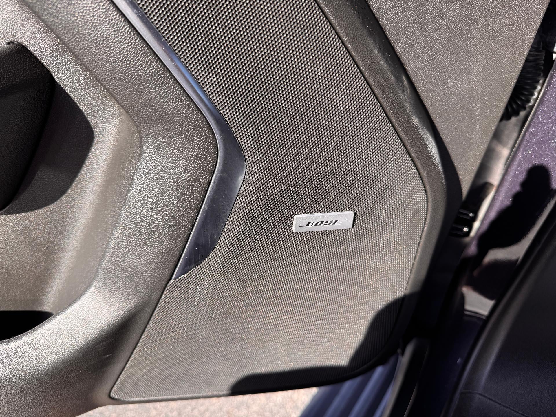2023 Chevrolet Tahoe HIGH COUNTRY / 6.2 LITER V8 / PANO SUNROOF / 1 OWNER / LOCAL TRADE