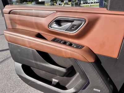 2023 Chevrolet Tahoe HIGH COUNTRY / 6.2 LITER V8 / PANO SUNROOF / 1 OWNER / LOCAL TRADE