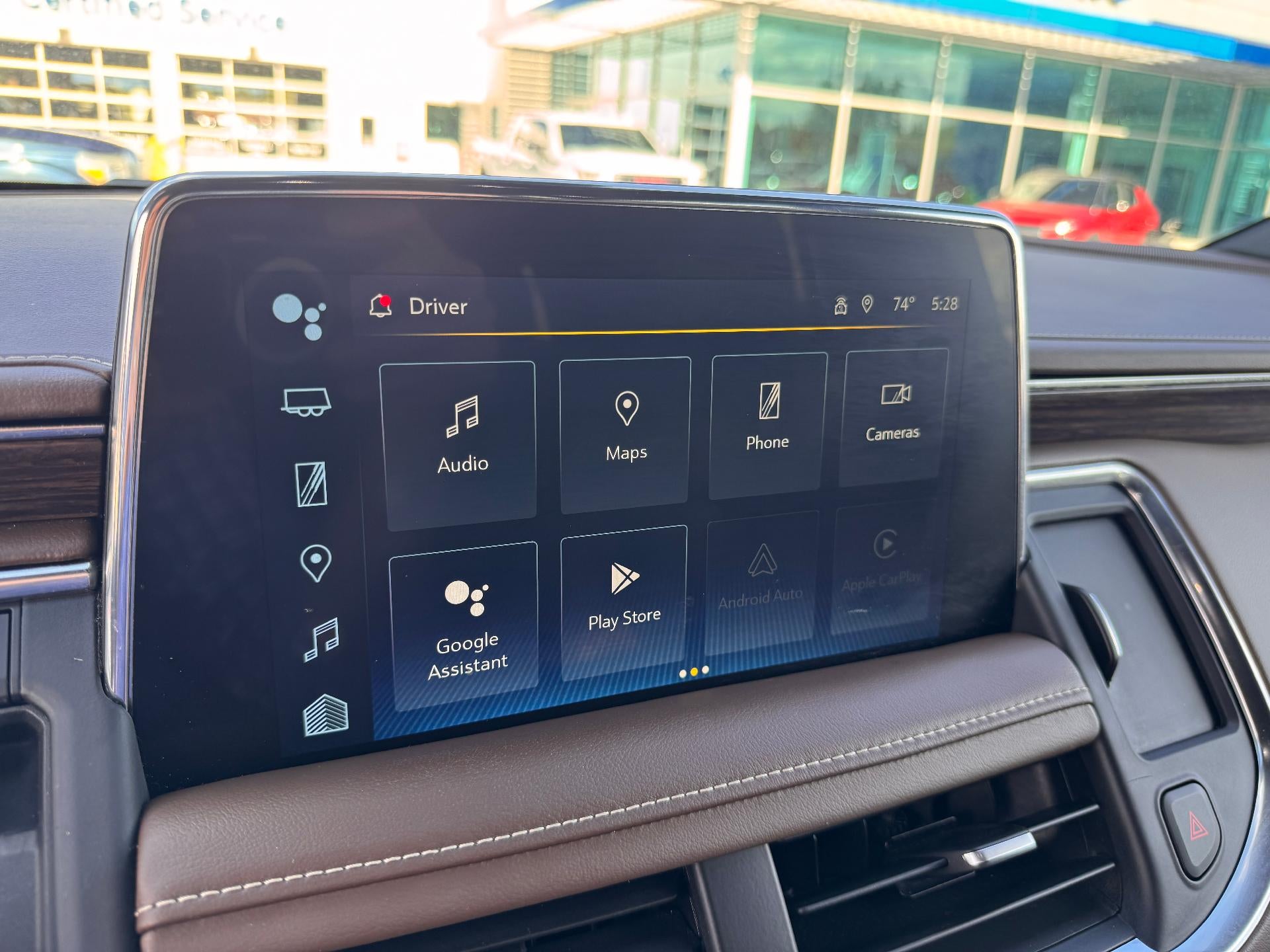 2023 Chevrolet Tahoe HIGH COUNTRY / 6.2 LITER V8 / PANO SUNROOF / 1 OWNER / LOCAL TRADE