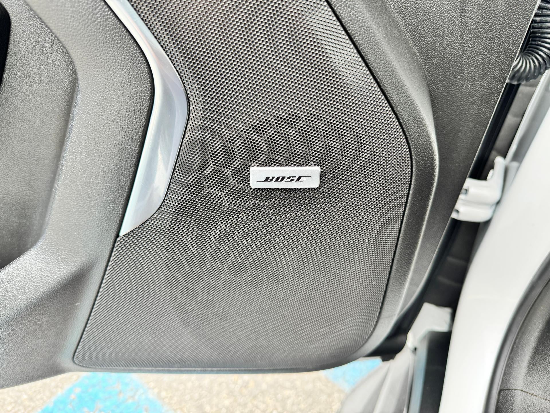 2024 Chevrolet Tahoe HIGH COUNTRY / 6.2 LITER V8 / PANO SUNROOF / SUPER CRUISE / REAR MEDIA / 1 OWNER / 15K MILES