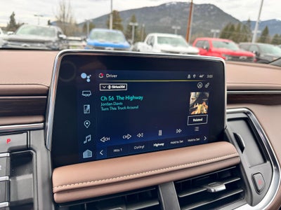 2024 Chevrolet Tahoe HIGH COUNTRY / 6.2 LITER V8 / PANO SUNROOF / SUPER CRUISE / REAR MEDIA / 1 OWNER / 15K MILES