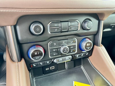 2024 Chevrolet Tahoe HIGH COUNTRY / 6.2 LITER V8 / PANO SUNROOF / SUPER CRUISE / REAR MEDIA / 1 OWNER / 15K MILES