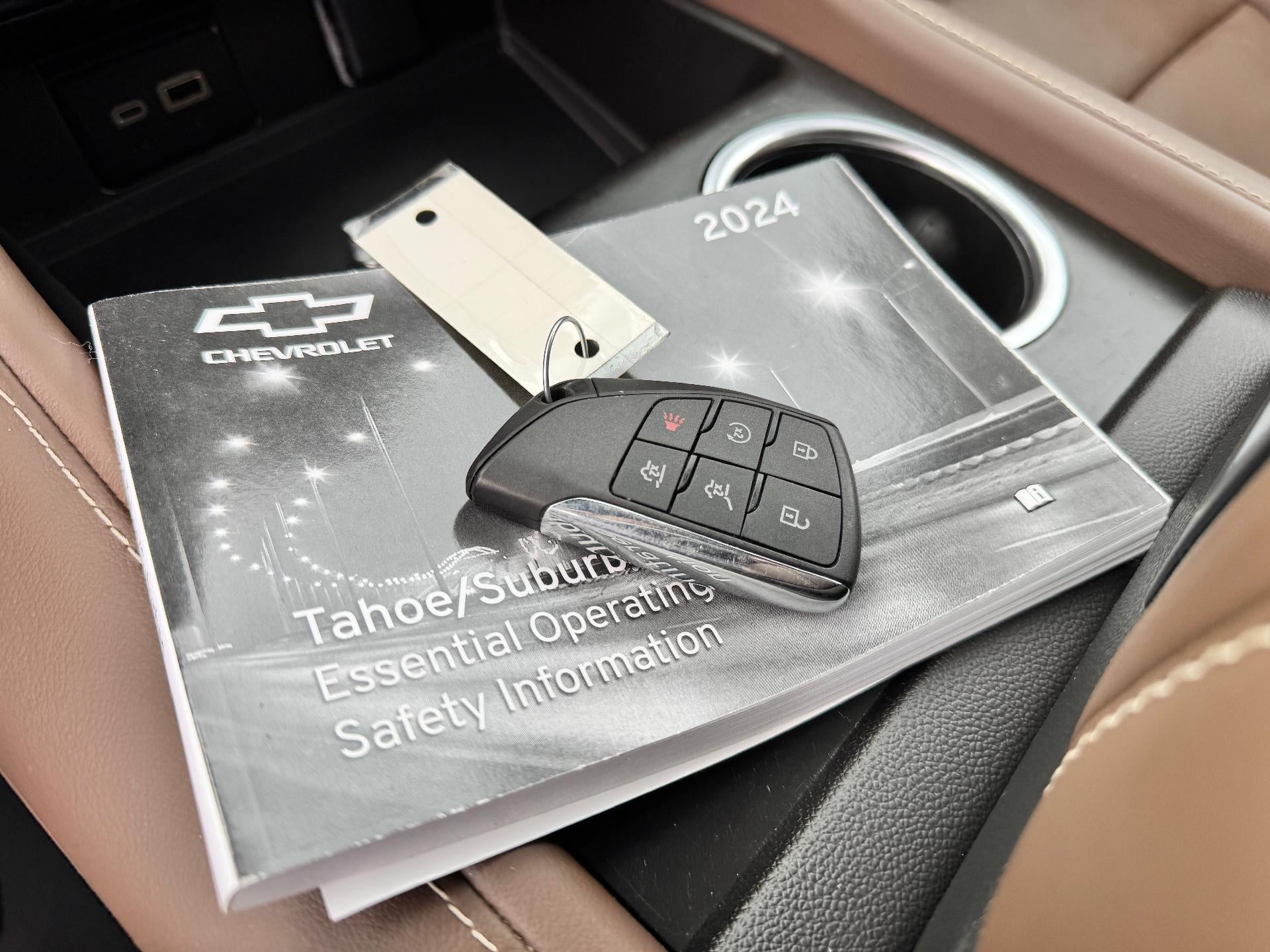 2024 Chevrolet Tahoe HIGH COUNTRY / 6.2 LITER V8 / PANO SUNROOF / SUPER CRUISE / REAR MEDIA / 1 OWNER / 15K MILES