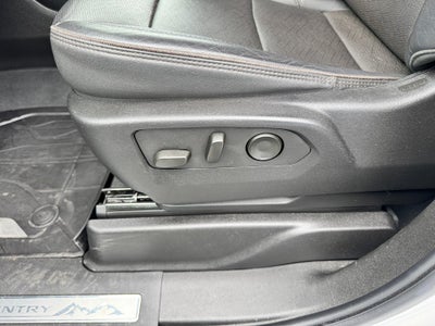 2024 Chevrolet Tahoe HIGH COUNTRY / 6.2 LITER V8 / ADAPTIVE CRUISE / 1 OWNER / LOCAL TRADE