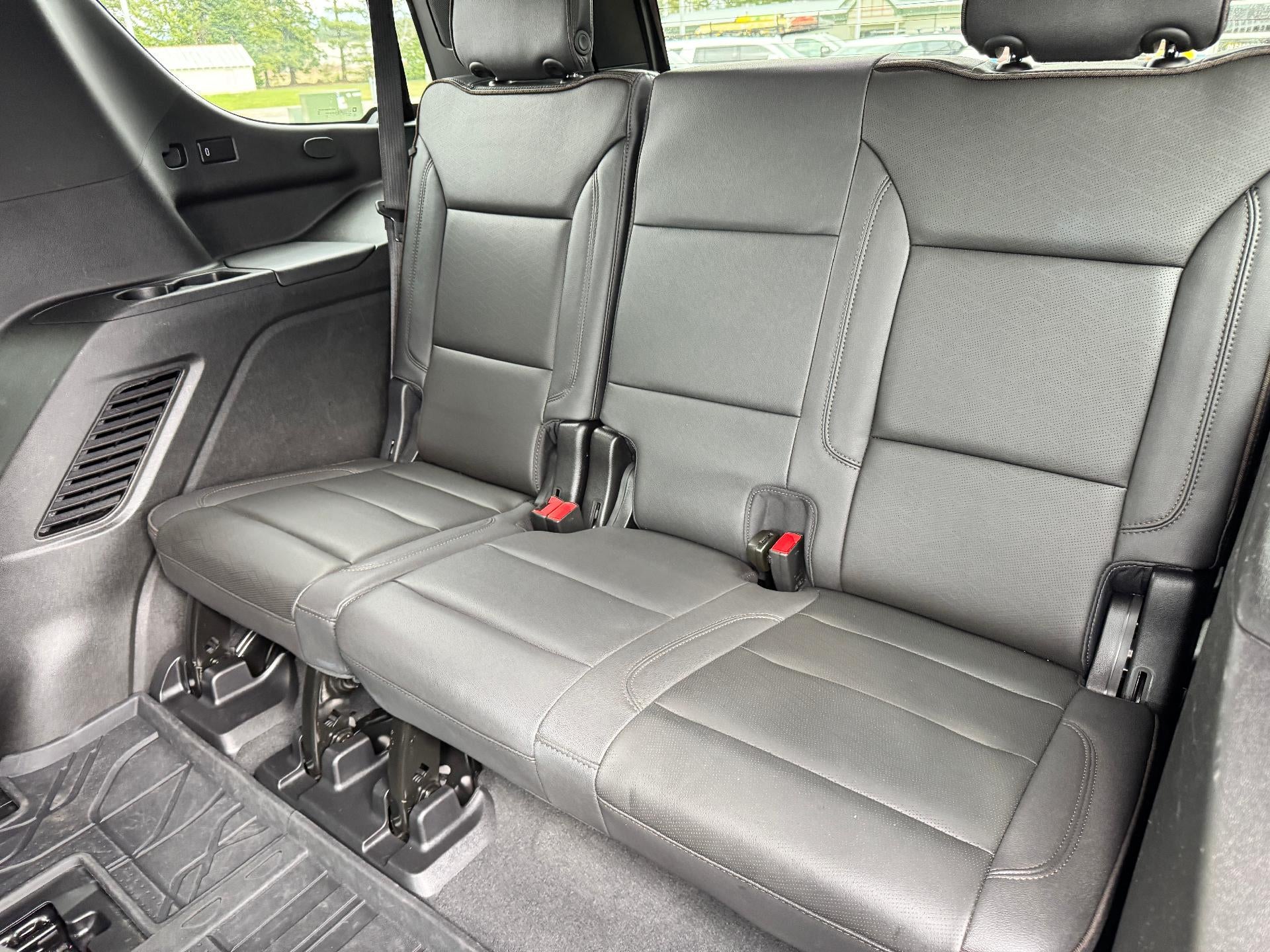 2024 Chevrolet Tahoe HIGH COUNTRY / 6.2 LITER V8 / ADAPTIVE CRUISE / 1 OWNER / LOCAL TRADE