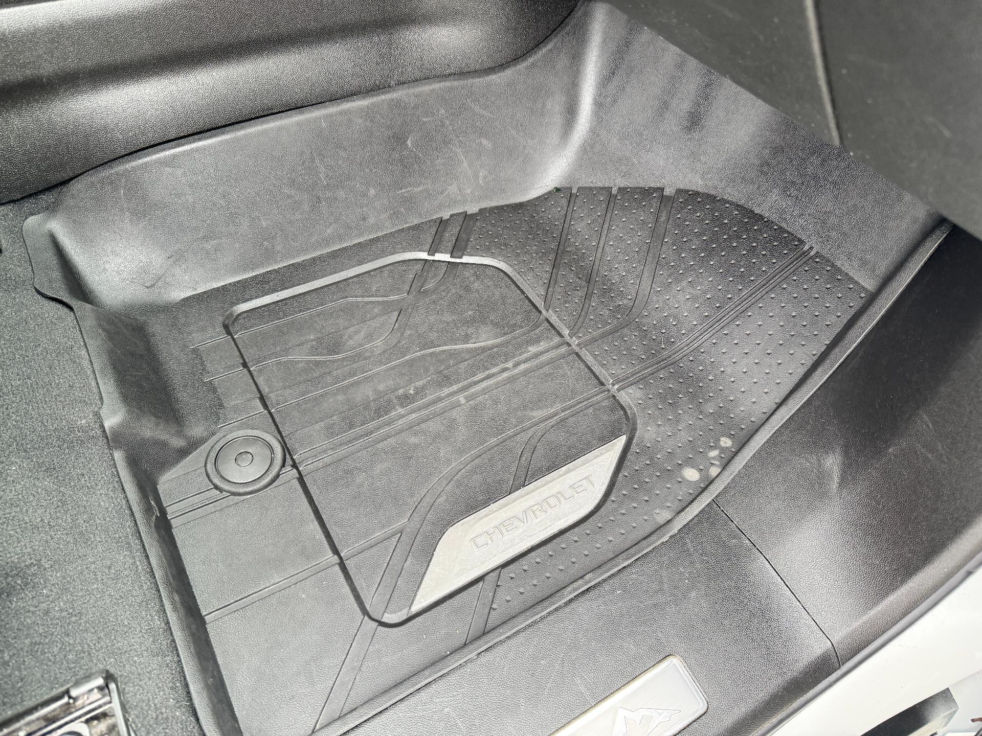 2024 Chevrolet Tahoe HIGH COUNTRY / 6.2 LITER V8 / ADAPTIVE CRUISE / 1 OWNER / LOCAL TRADE