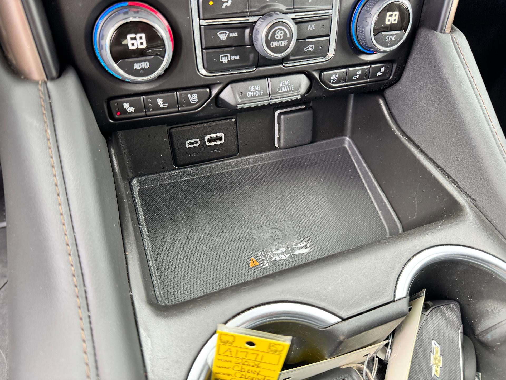 2024 Chevrolet Tahoe HIGH COUNTRY / 6.2 LITER V8 / ADAPTIVE CRUISE / 1 OWNER / LOCAL TRADE