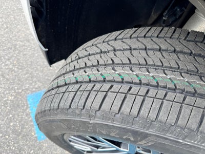 2024 Chevrolet Tahoe HIGH COUNTRY / 6.2 LITER V8 / ADAPTIVE CRUISE / 1 OWNER / LOCAL TRADE