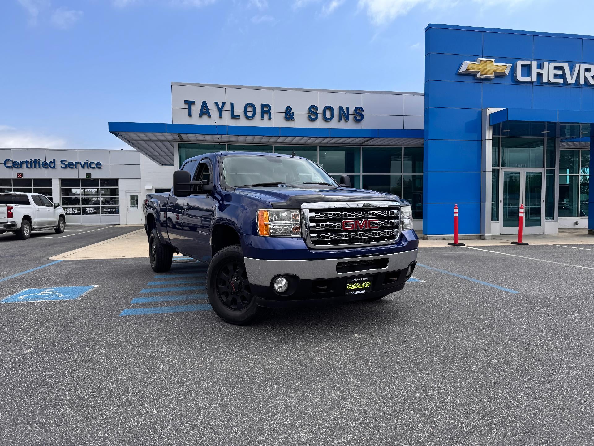 2013 GMC Sierra 4WD Crew Cab 6.5ft SLT's photo
