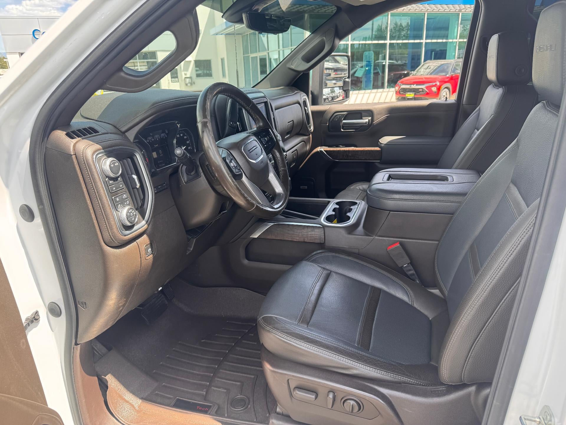 2020 GMC Sierra 2500 HD DENALI / CREW / DMAX DIESEL / ULTIMATE PCKG / SHORT BOX / 1 OWNER TRADE