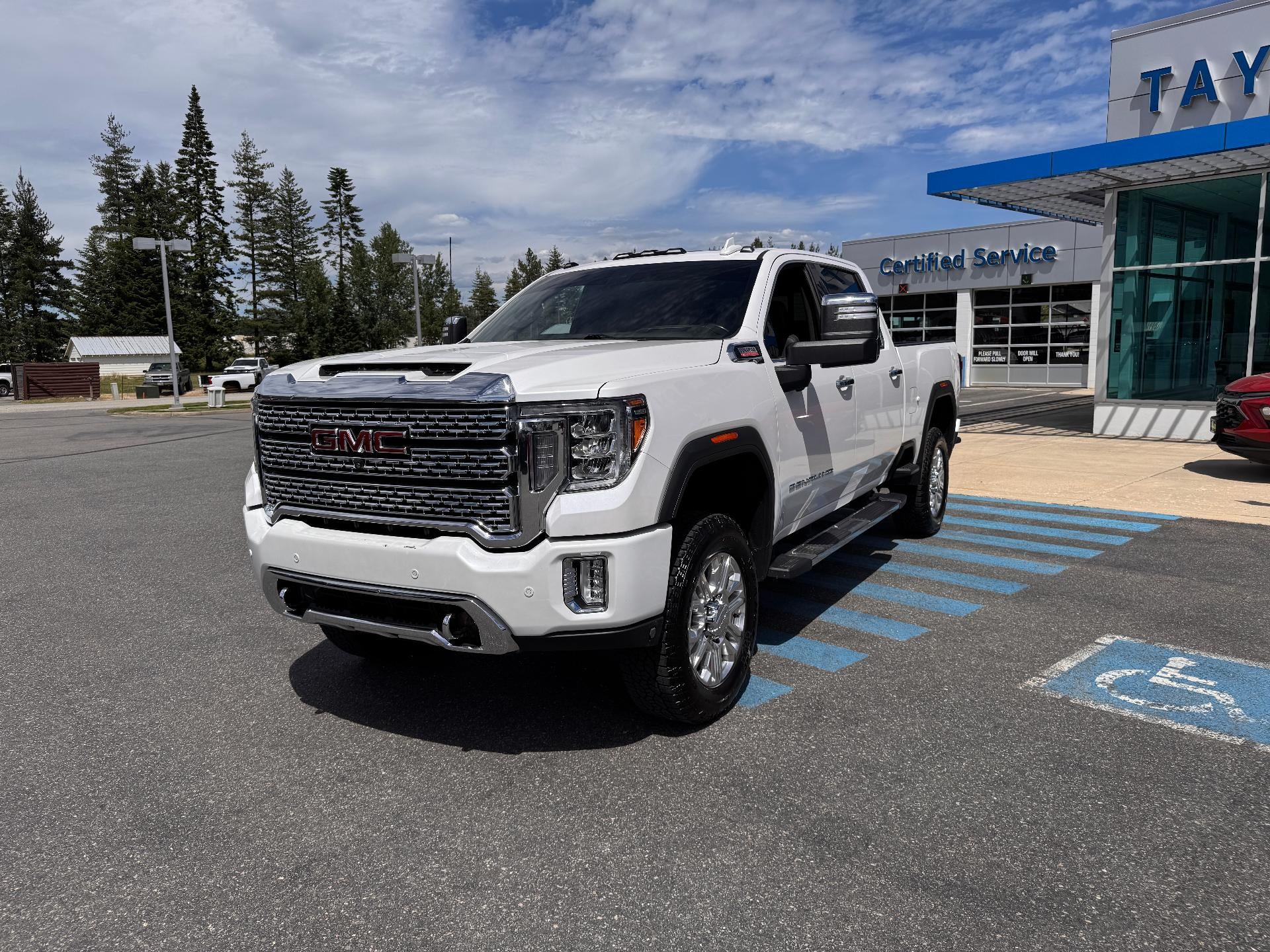 2020 GMC Sierra 2500 HD DENALI / CREW / DMAX DIESEL / ULTIMATE PCKG / SHORT BOX / 1 OWNER TRADE