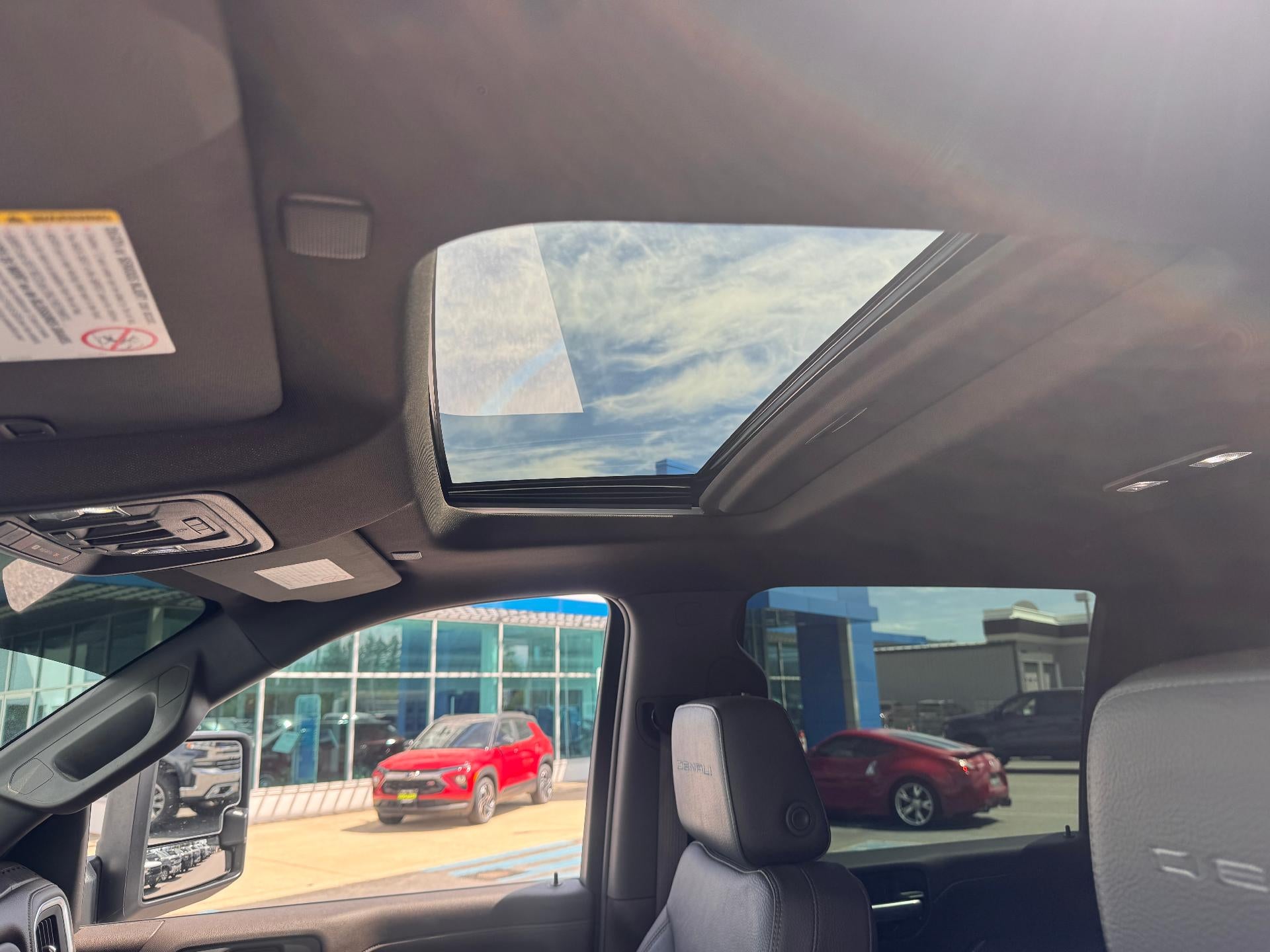2020 GMC Sierra 2500 HD DENALI / CREW / DMAX DIESEL / ULTIMATE PCKG / SHORT BOX / 1 OWNER TRADE