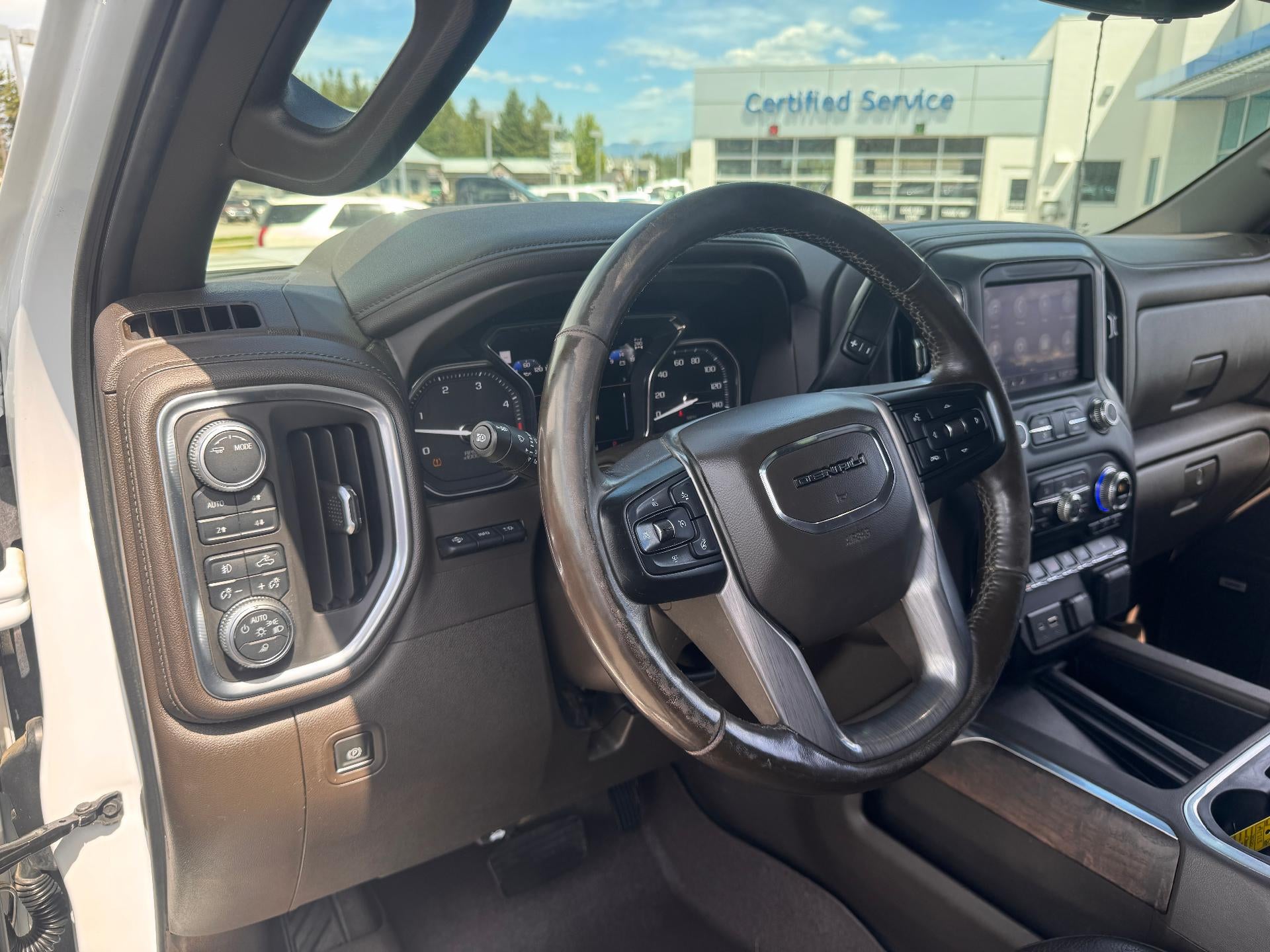 2020 GMC Sierra 2500 HD DENALI / CREW / DMAX DIESEL / ULTIMATE PCKG / SHORT BOX / 1 OWNER TRADE