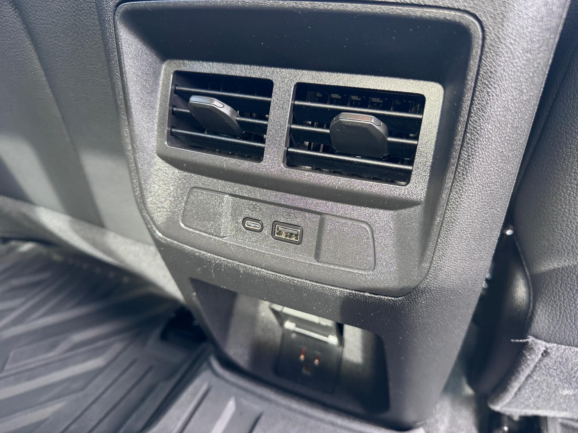 2025 GMC Canyon DENALI / CREW / 2.7 TURBOMAX / PANO SUNROOF / BLACK EDITION / 13K MILES