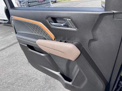 2025 GMC Canyon DENALI / CREW / 2.7 TURBOMAX / PANO SUNROOF / BLACK EDITION / 13K MILES