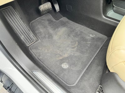 2019 Cadillac XT5 ALL WHEEL DRIVE / LEATHER / HEATED SEATS / LOCAL TRADE / 58K MILES