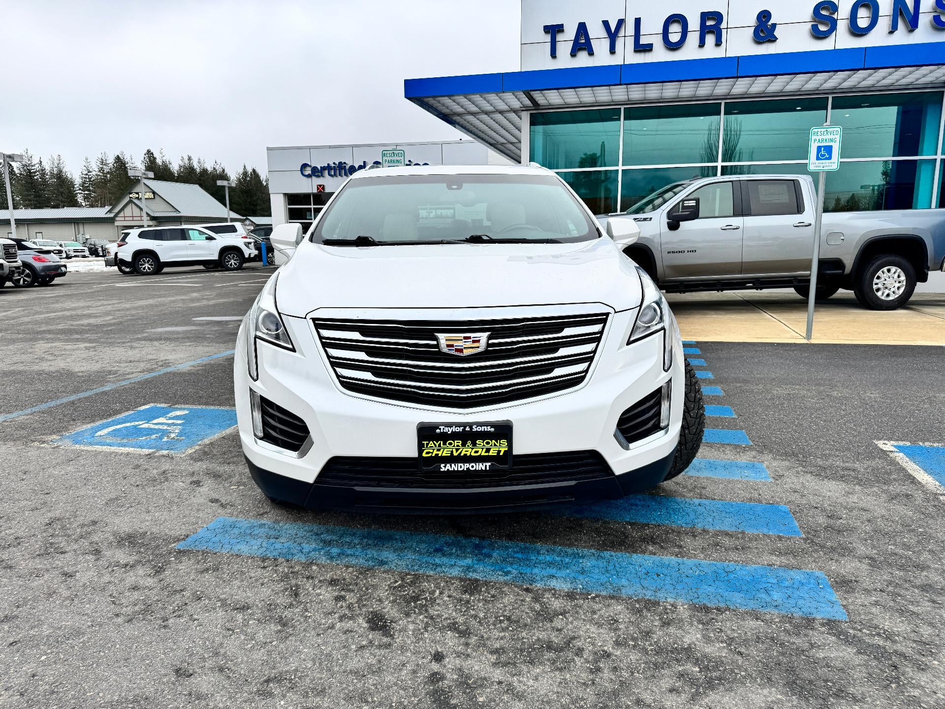 2019 Cadillac XT5 ALL WHEEL DRIVE / LEATHER / HEATED SEATS / LOCAL TRADE / 58K MILES