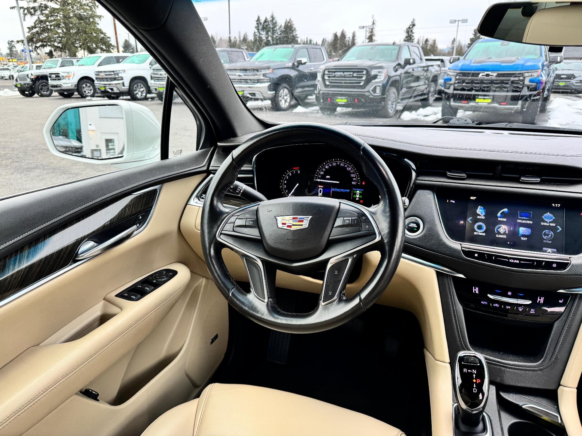 2019 Cadillac XT5 ALL WHEEL DRIVE / LEATHER / HEATED SEATS / LOCAL TRADE / 58K MILES