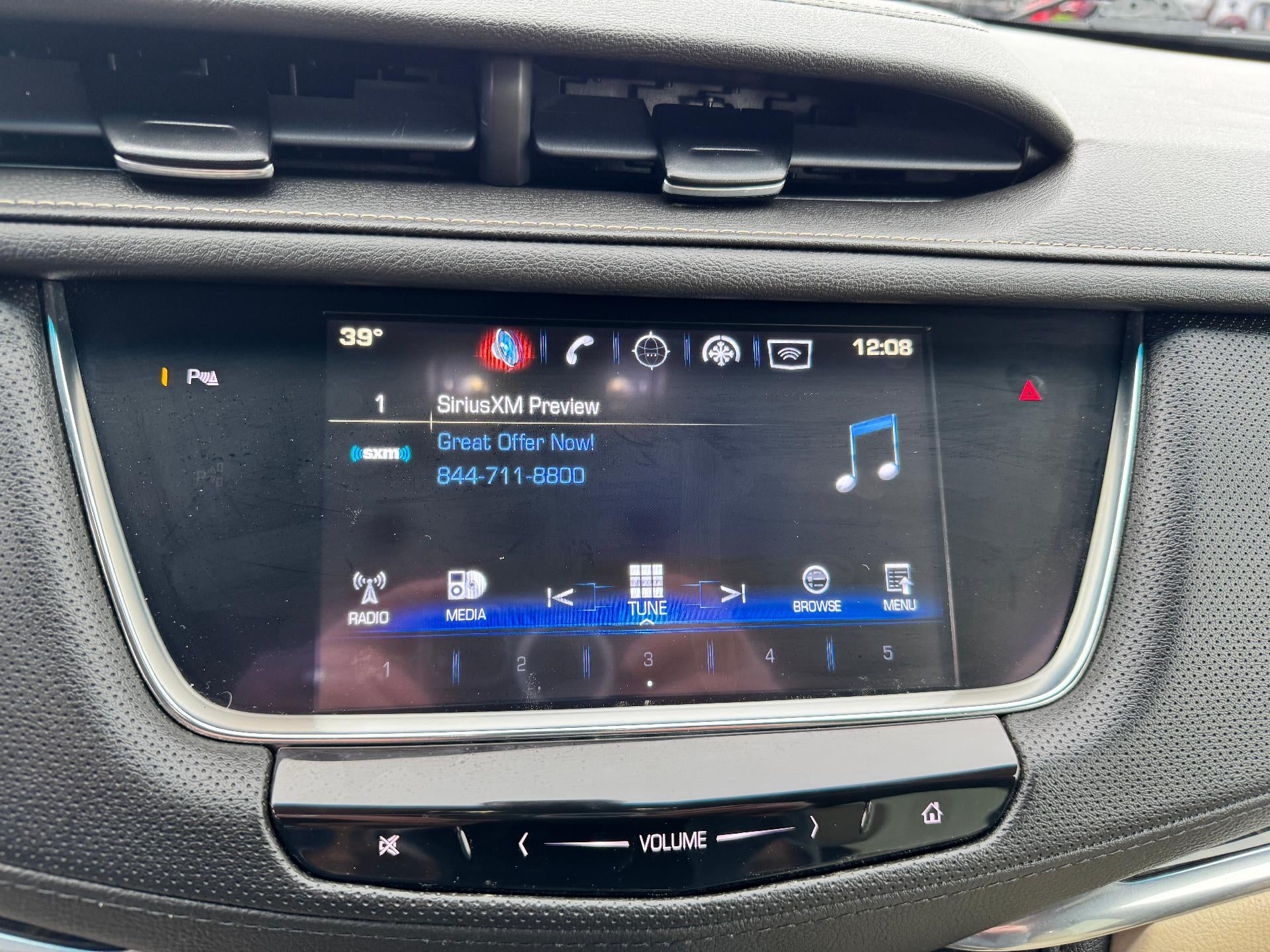 2019 Cadillac XT5 ALL WHEEL DRIVE / LEATHER / HEATED SEATS / LOCAL TRADE / 58K MILES