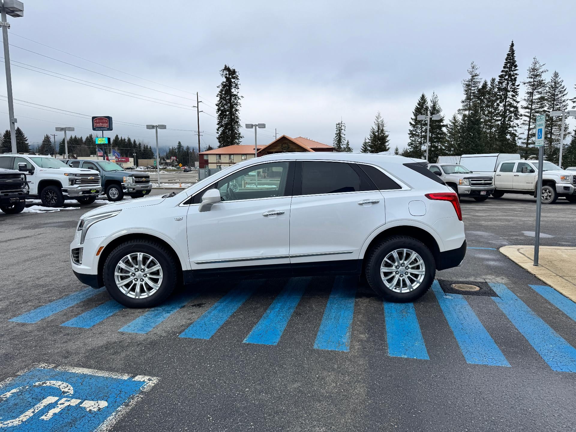 2019 Cadillac XT5 ALL WHEEL DRIVE / LEATHER / HEATED SEATS / LOCAL TRADE / 58K MILES