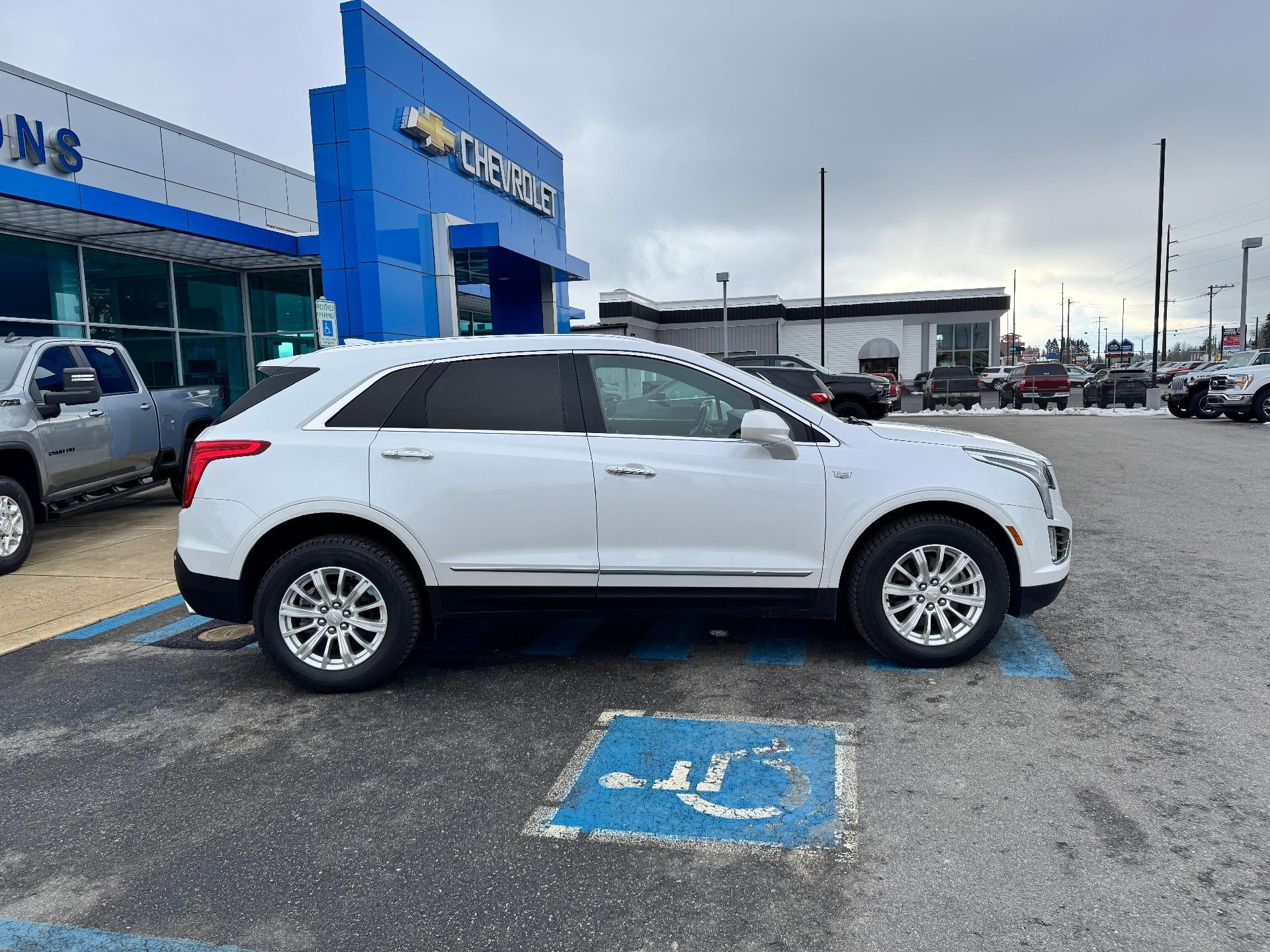 2019 Cadillac XT5 ALL WHEEL DRIVE / LEATHER / HEATED SEATS / LOCAL TRADE / 58K MILES