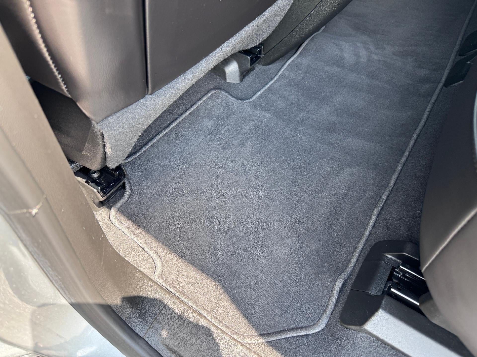 2025 Cadillac XT5 PREMIUM LUXURY / ALL WHEEL DRIVE / 3.6 LITER V6 / SUNROOF / WARRANTY / 22K MILES