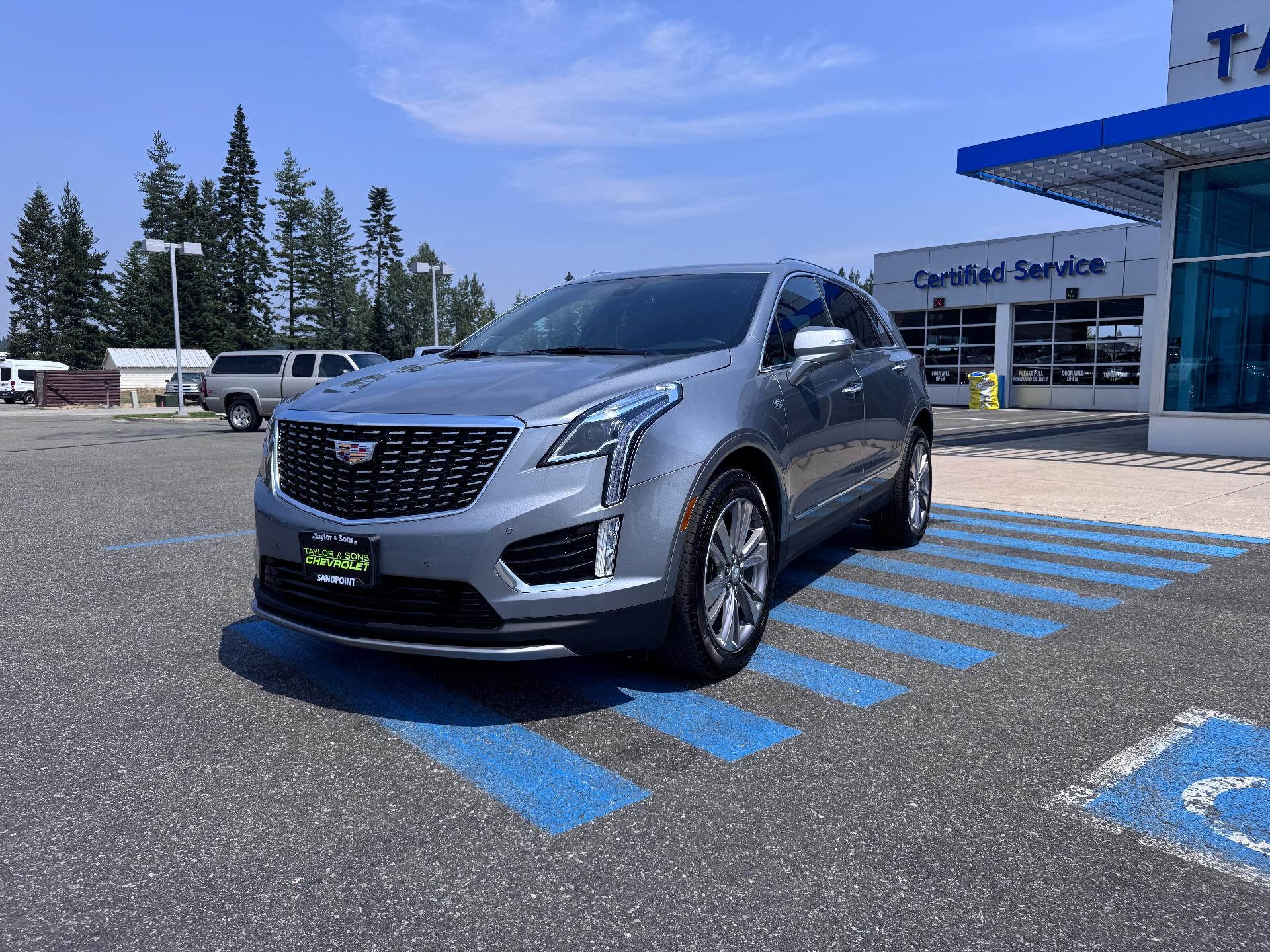 2025 Cadillac XT5 PREMIUM LUXURY / ALL WHEEL DRIVE / 3.6 LITER V6 / SUNROOF / WARRANTY / 22K MILES