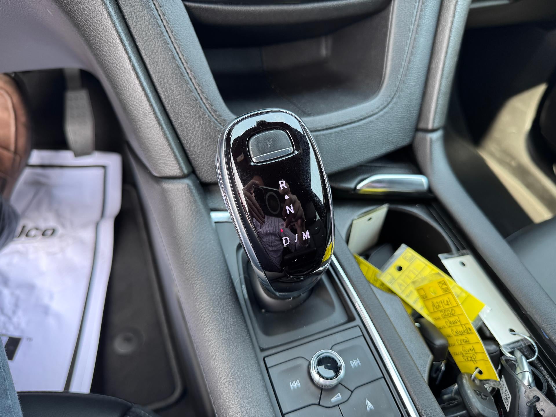 2025 Cadillac XT5 PREMIUM LUXURY / ALL WHEEL DRIVE / 3.6 LITER V6 / SUNROOF / WARRANTY / 22K MILES