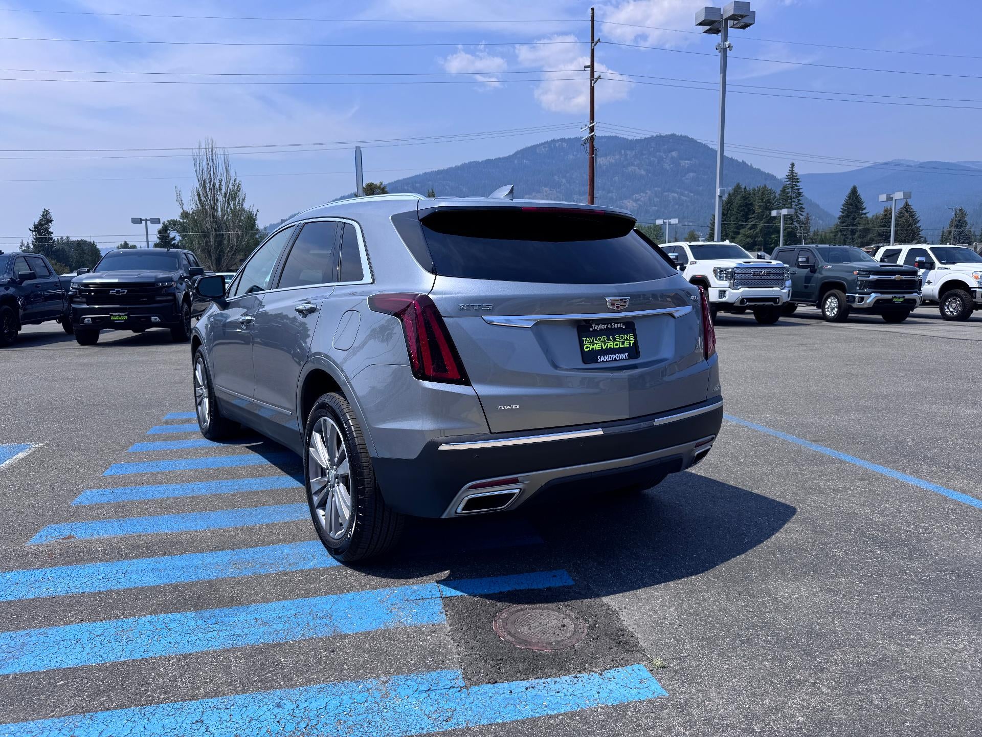2025 Cadillac XT5 PREMIUM LUXURY / ALL WHEEL DRIVE / 3.6 LITER V6 / SUNROOF / WARRANTY / 22K MILES