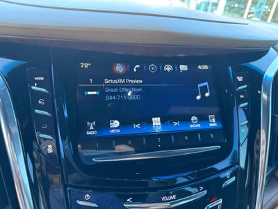 2017 Cadillac Escalade PLATINUM / 6.2 LITER V8 / SUNROOF / ADAPTIVE CRUISE / LOCAL TRADE