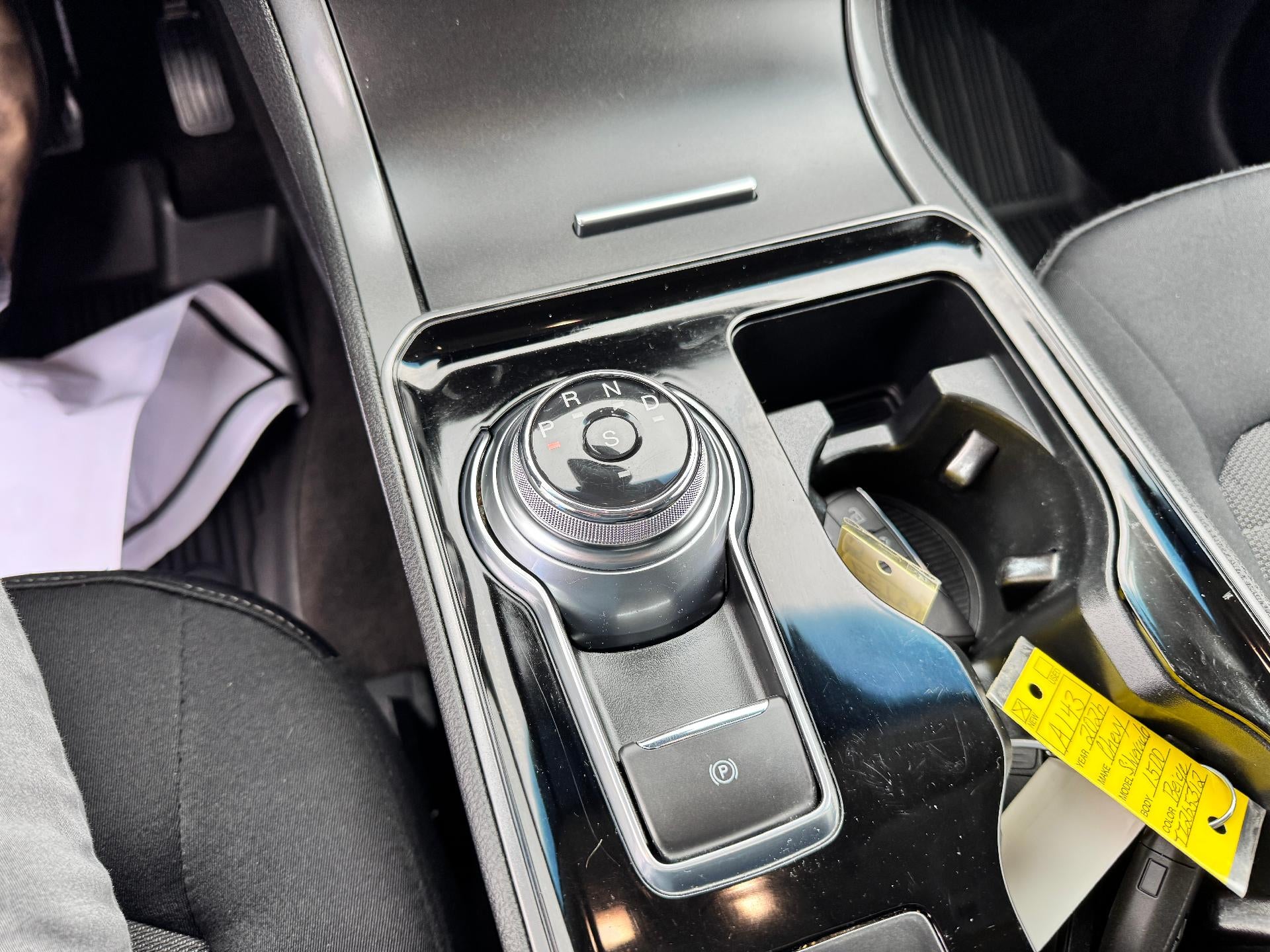 2020 Ford Edge SE / ALL WHEEL DRIVE / 2.0 TURBO / LOCAL TRADE / 31K MILES