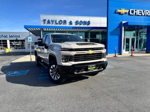 2026 Chevrolet Silverado 2500 HD CUSTOM / CREW / 6.6 LITER GAS V8 / Z71 OFF ROAD / STANDARD BOX